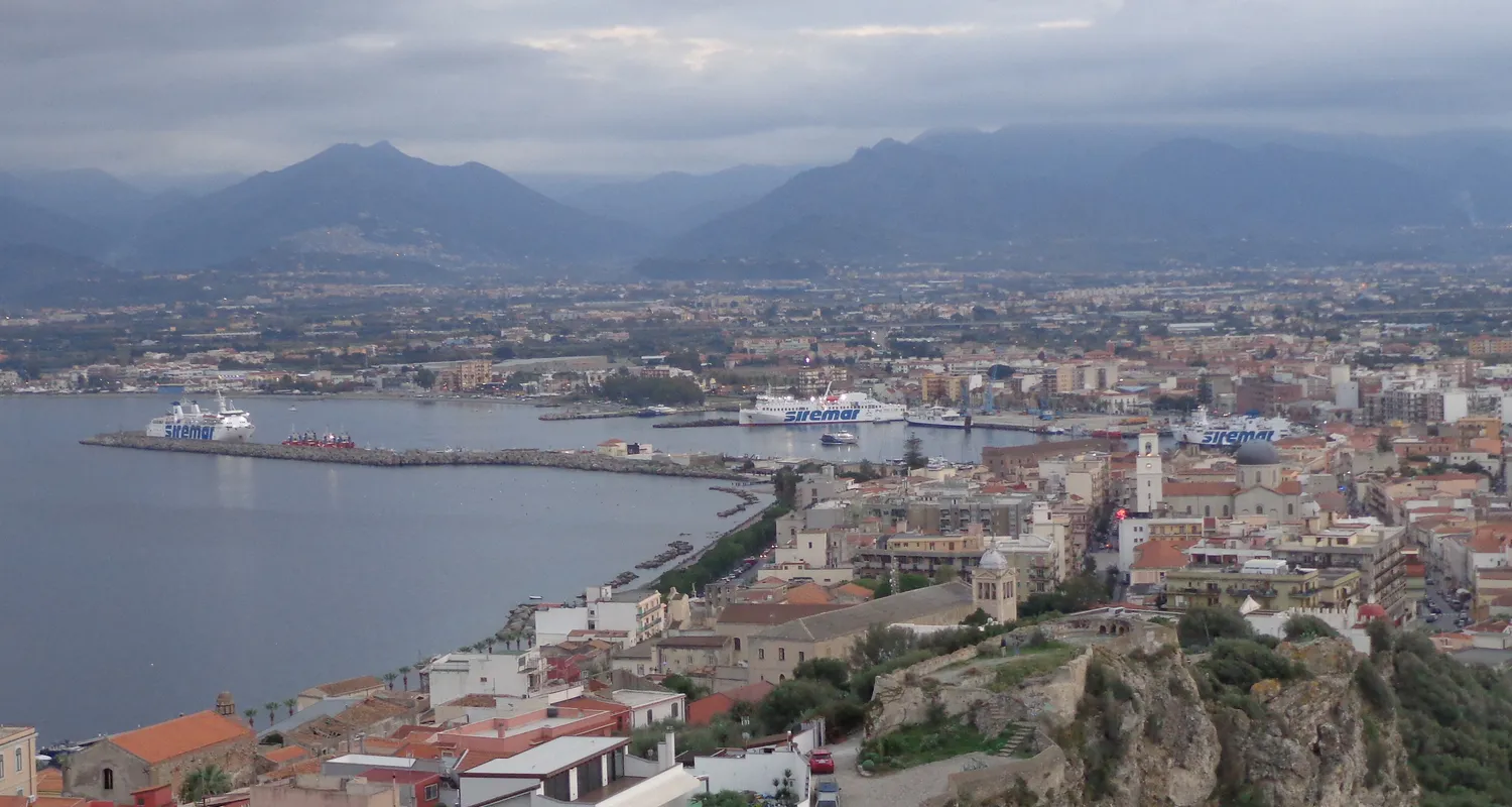 Più persone, più bagagli, fino all'imbarco