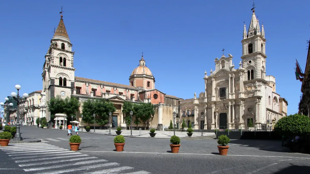 Etna e Riviera dei Ciclopi